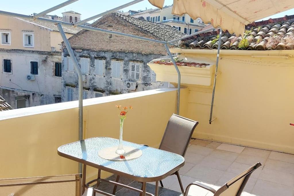 Old Port View Apartment, Διαμέρισμα Στο Κέντρο 2 Υπνοδωματίων Corfu  ภายนอก รูปภาพ